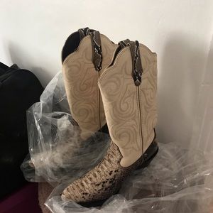 Women’s Durango Boots size 6